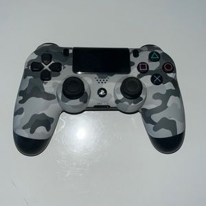 PLAYSTATION DUAL SHOCK CONTROL CAMOFLAUGE